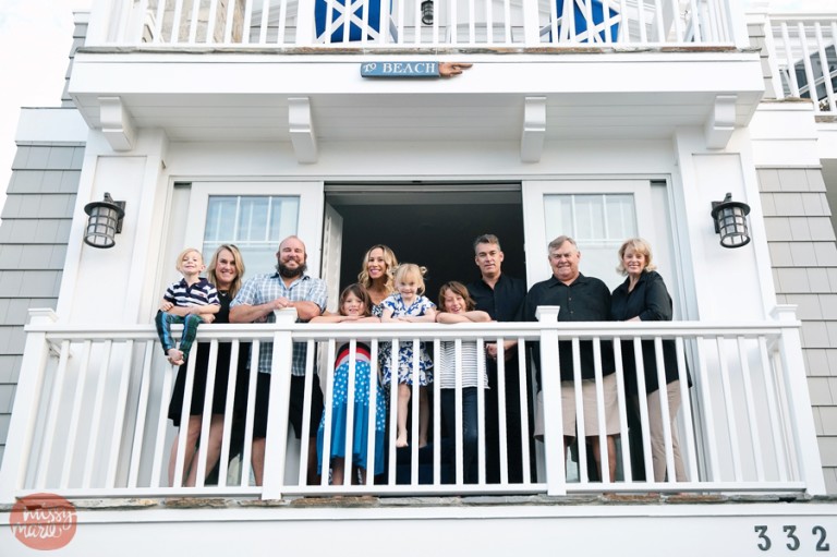 Extended family photographs . Kiely family . Hermosa Beach photographer